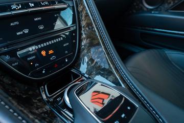 صورة مصغرة 39 لـ 2016 Aston Martin DB11