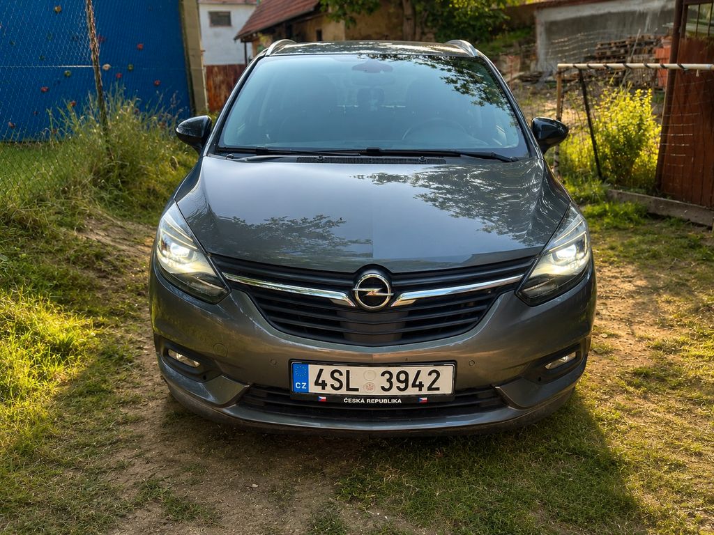 Image of Opel Zafira Tourer