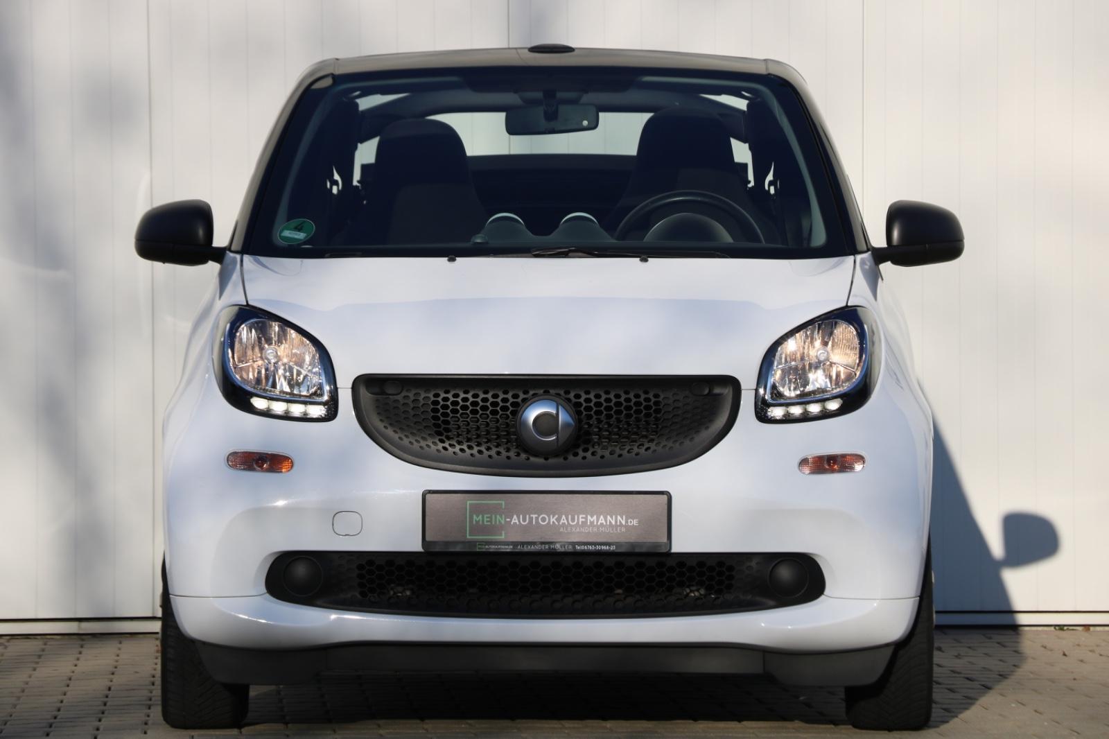 Smart ForTwo fortwo cabrio *SCHALTER*52 kW*2.HD*56TKM*