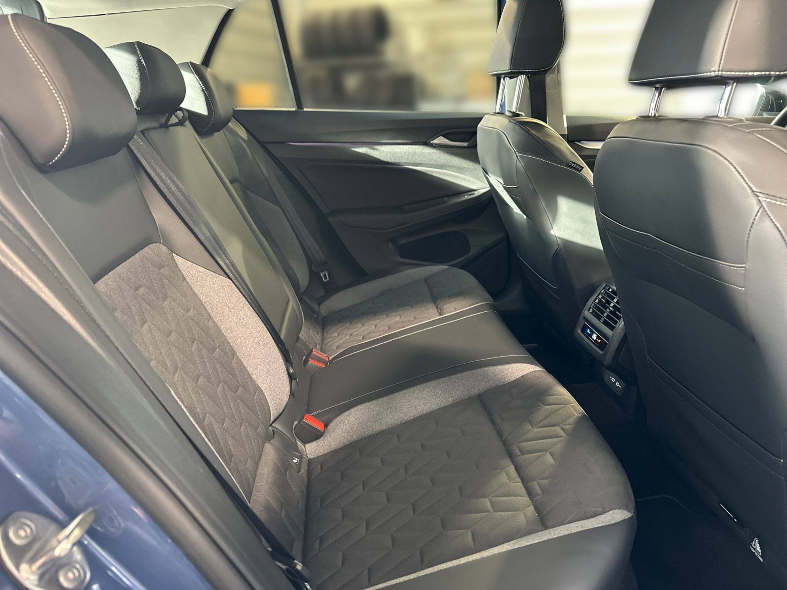 Volkswagen Golf - Bild 12