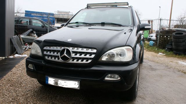 Mercedes-Benz ML 320 Autom.Klima ESD Ahk Leder  Navi  Kamer4x4