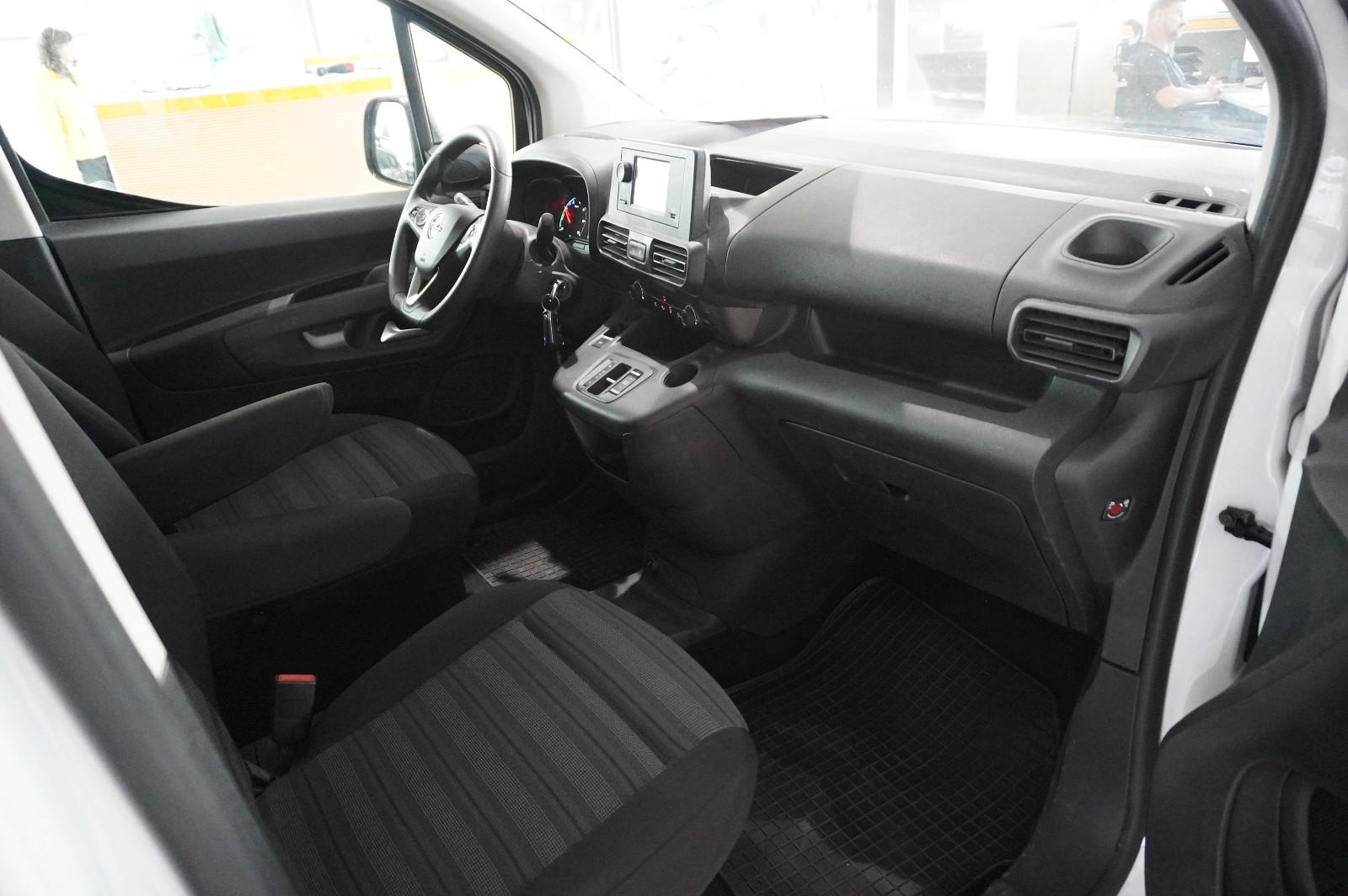 Opel Combo-e LIFE EDITION 11KW KLIMA/PDC/TEMP./DAB+