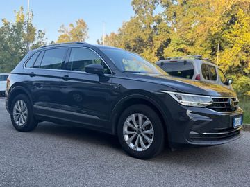 Volkswagen Tiguan - 3