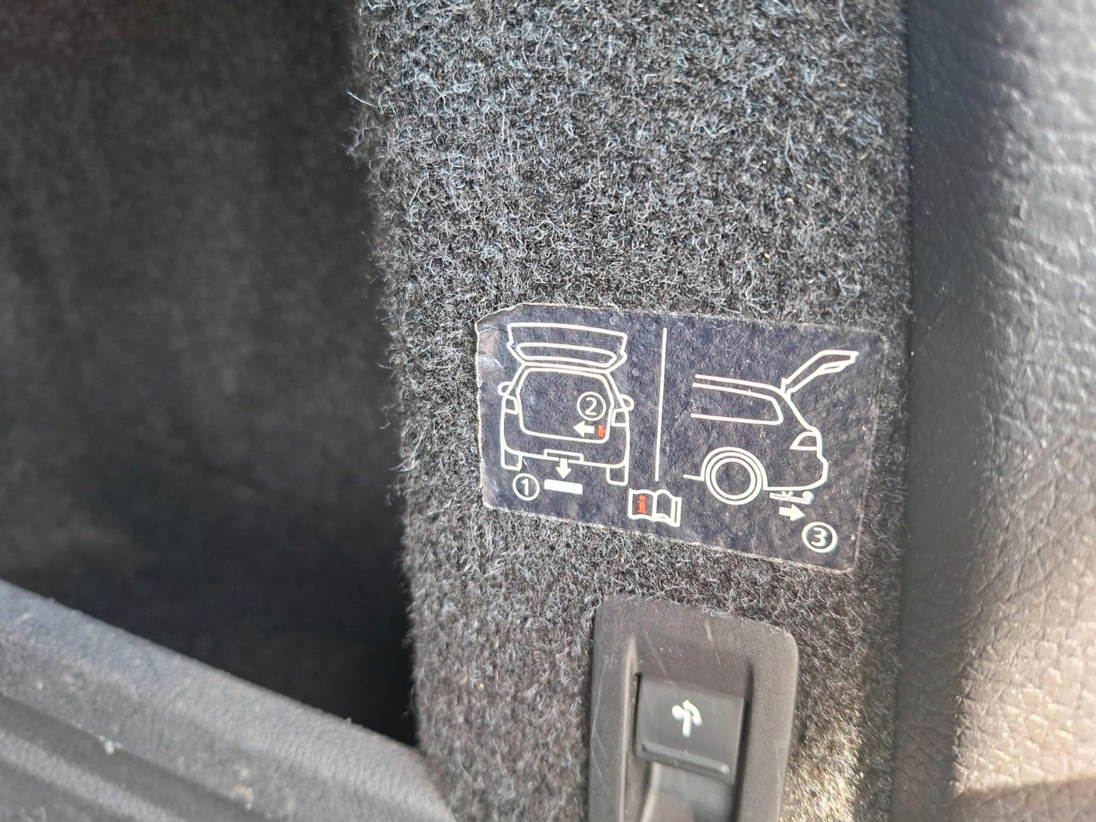 Volkswagen Passat Alltrack 2013 — photo 12