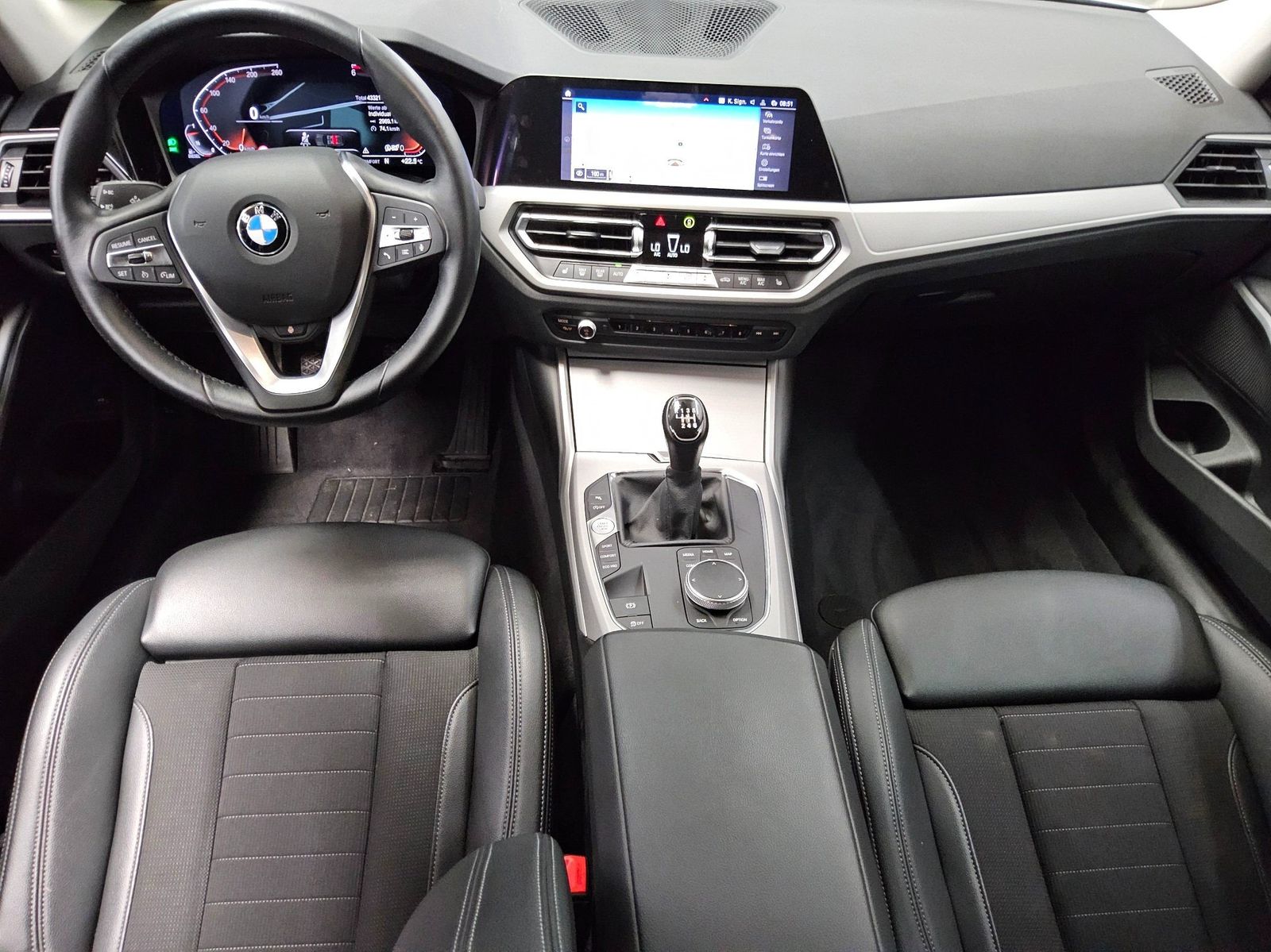 BMW 318d Touring Advantage T-Leder Navi LED LC Prof. foto 6