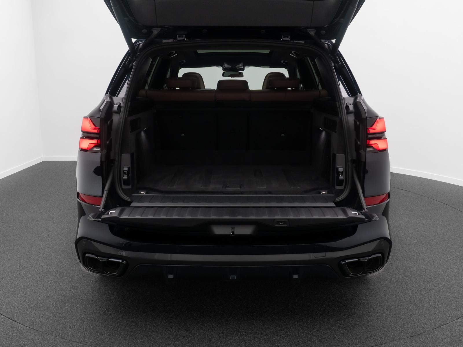 BMW X5 M60i SkyLoung 360° H/K Massage Individual 22"
