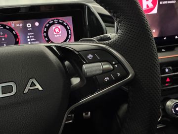Skoda Kodiaq 1.5 TSI Sportline AHK*Pano*Matrix*7-Sitze