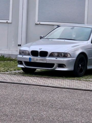 BMW E39 530i