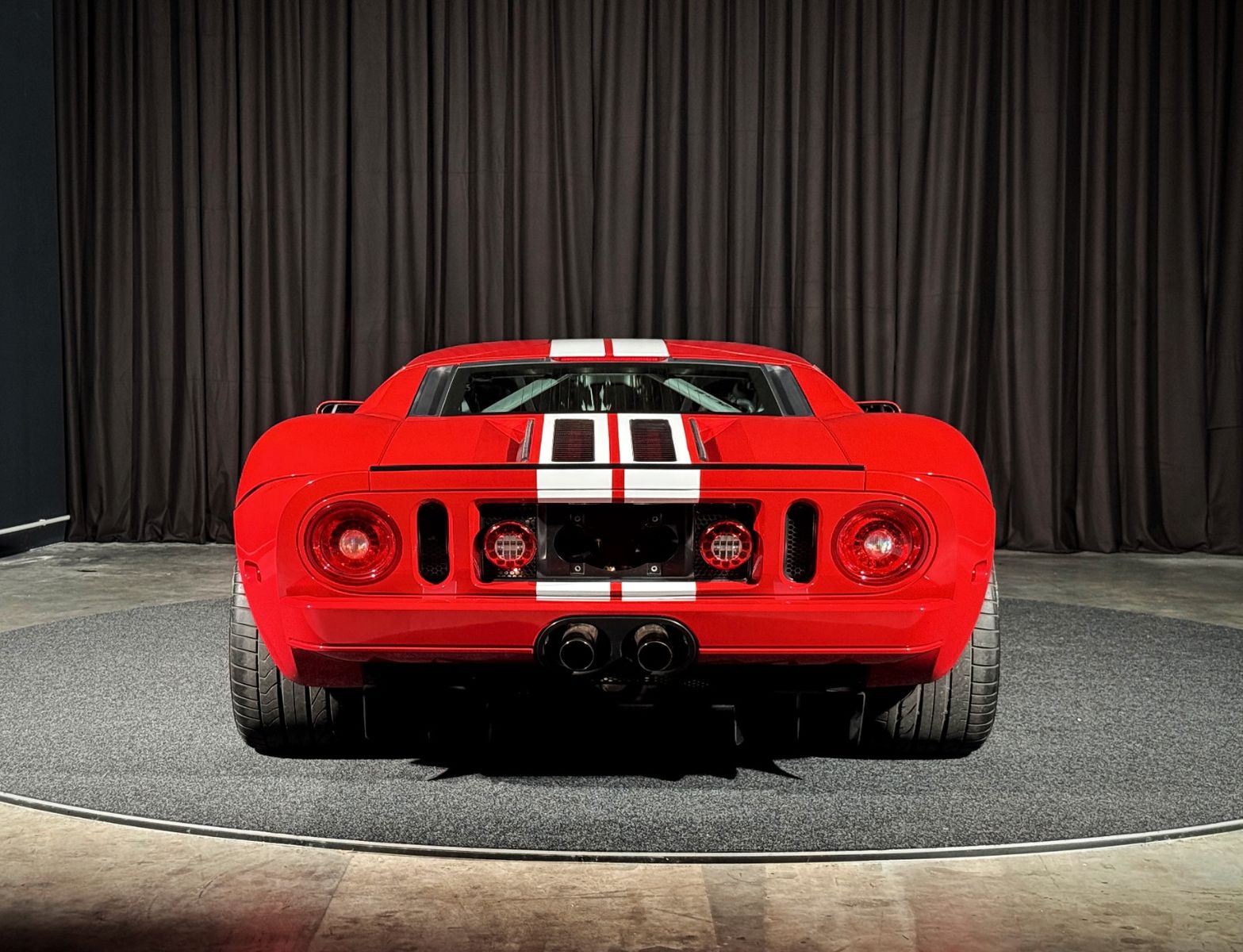 Fahrzeugabbildung Ford GT + Mark IV Red + MwSt. + CARFAX clean + BBS