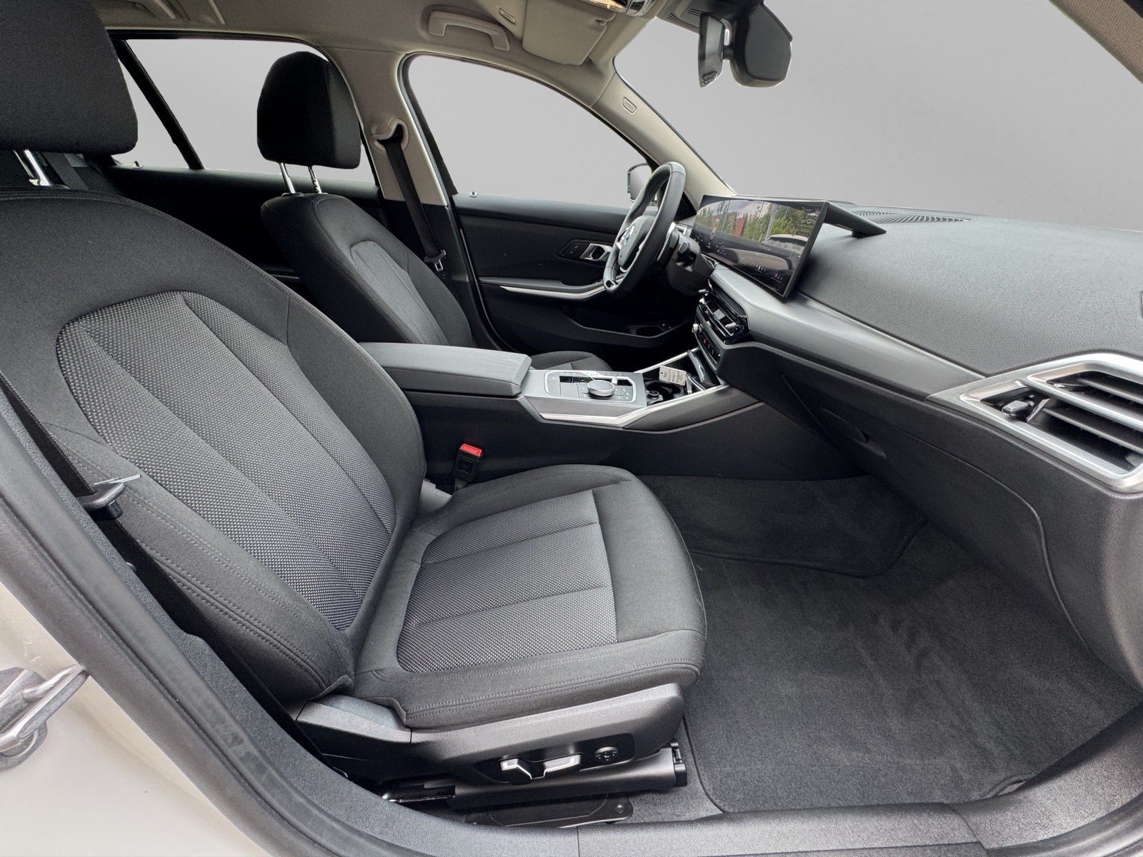 BMW 330 - Bild 16