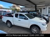 Mitsubishi L200 Basis Club Cab 4WD - Mitsubishi L200: Club Cab