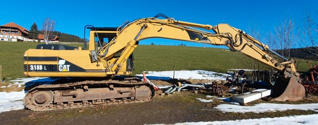 CAT 318B nur 8.500 Stunden!!