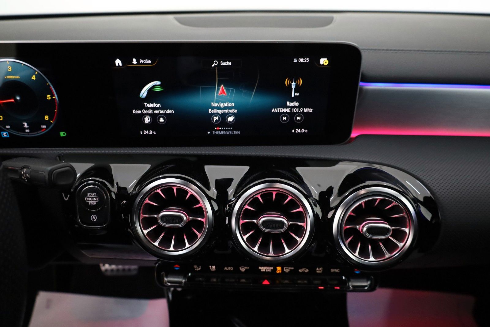 Fahrzeugabbildung Mercedes-Benz CLA 200d SB AMG Leder,Navi,LED,ACC,Burmester,360