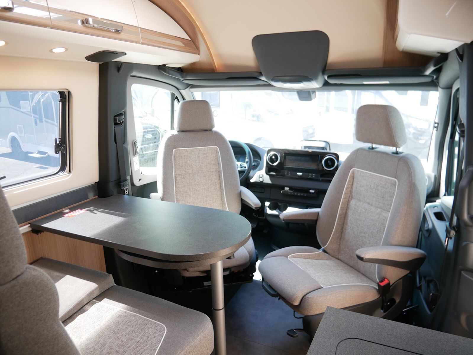 Fahrzeugabbildung Malibu Genius 641 LE Dachklimaanlage geschenkt
