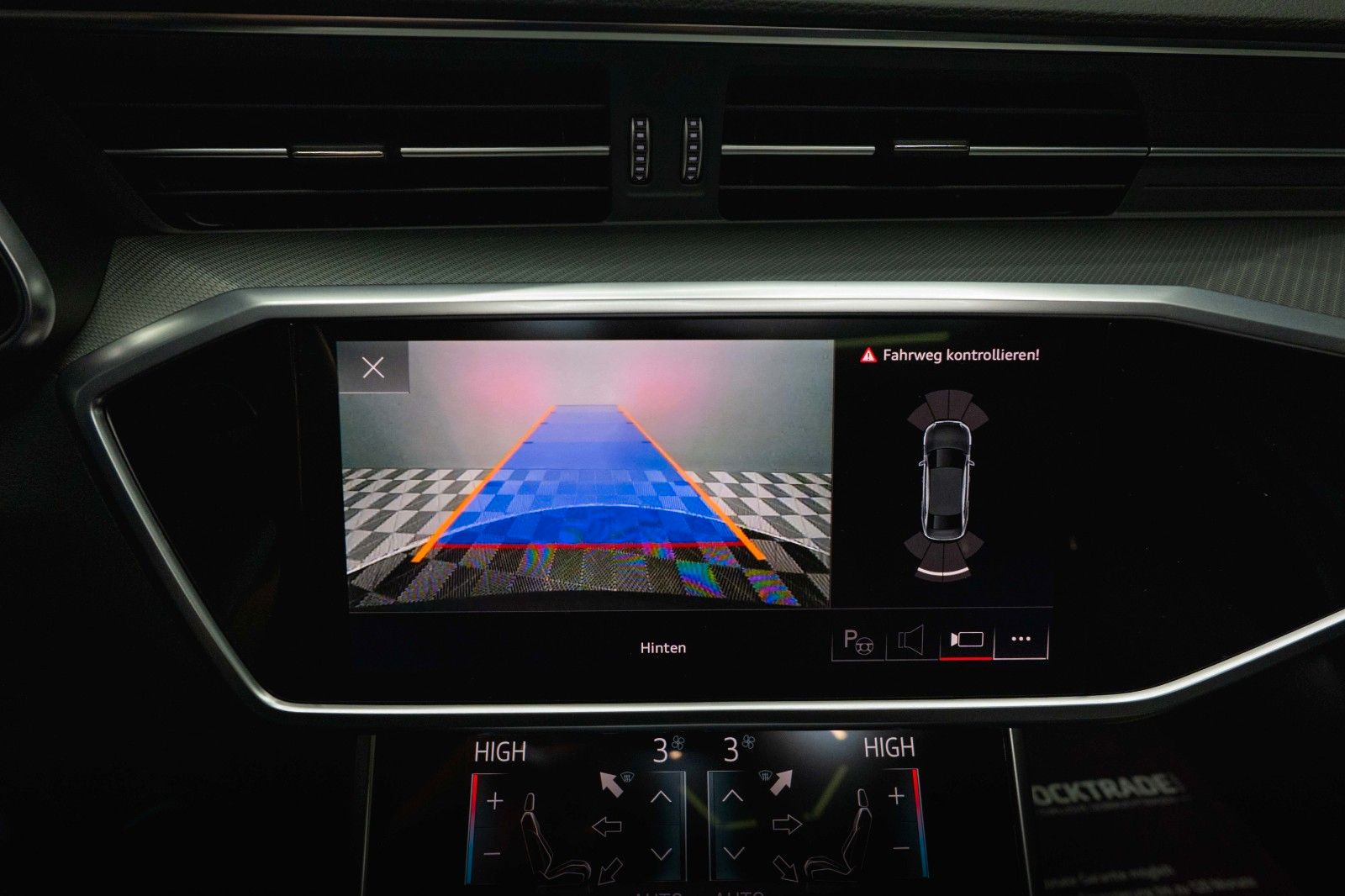 Fahrzeugabbildung Audi A6 55 TFSI quattro S-Line Sport Black Design ACC