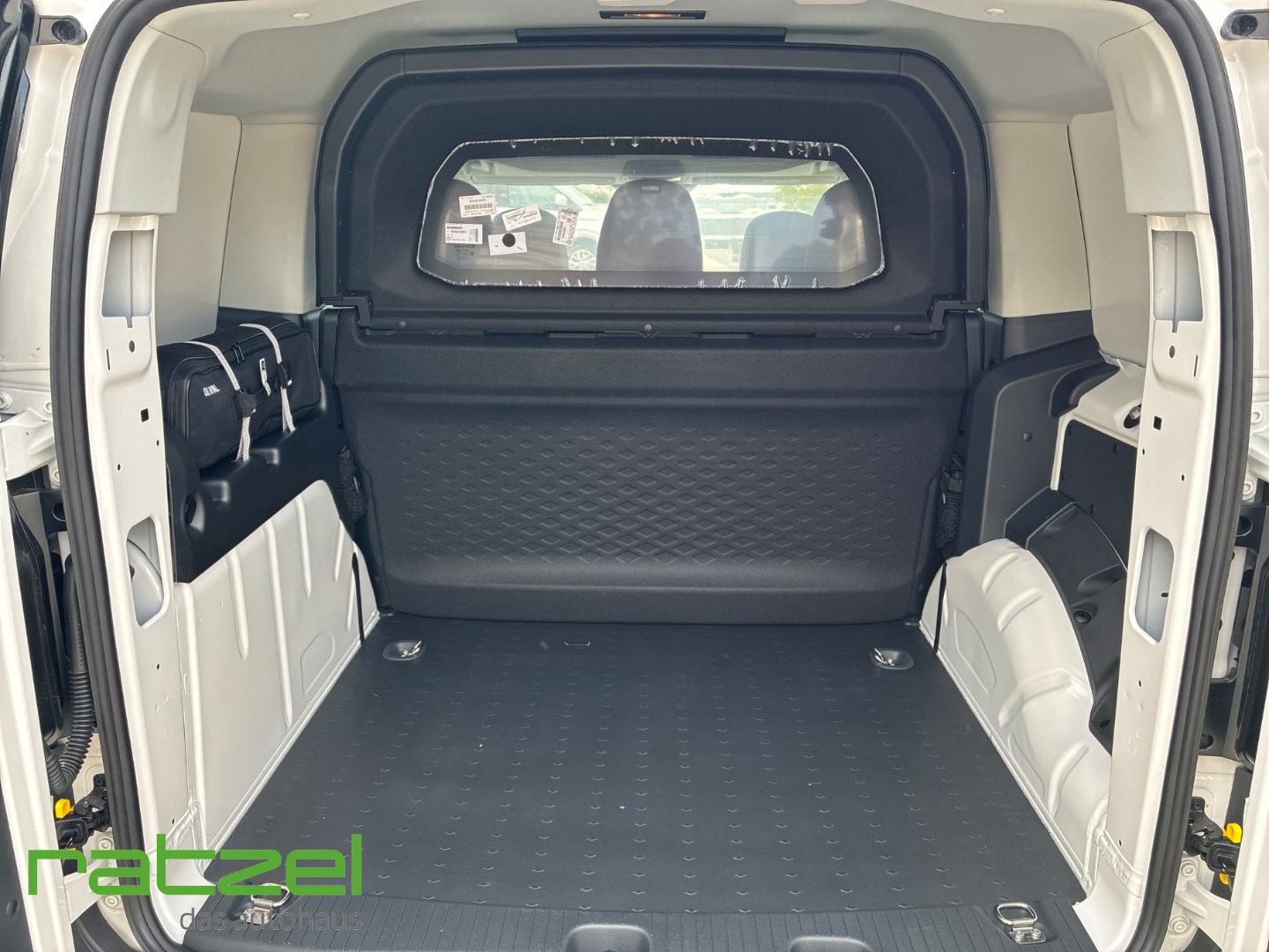 Fahrzeugabbildung Volkswagen Caddy Flexible KR AHK+LED+APP-Connect+CarPlay