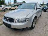 Audi A4 2.0*1.HAND*104000 TKM*KLIMAAUTOMATIK*SCHECKHE - gebrauchte Audi A4 aus dem Jahr 2001