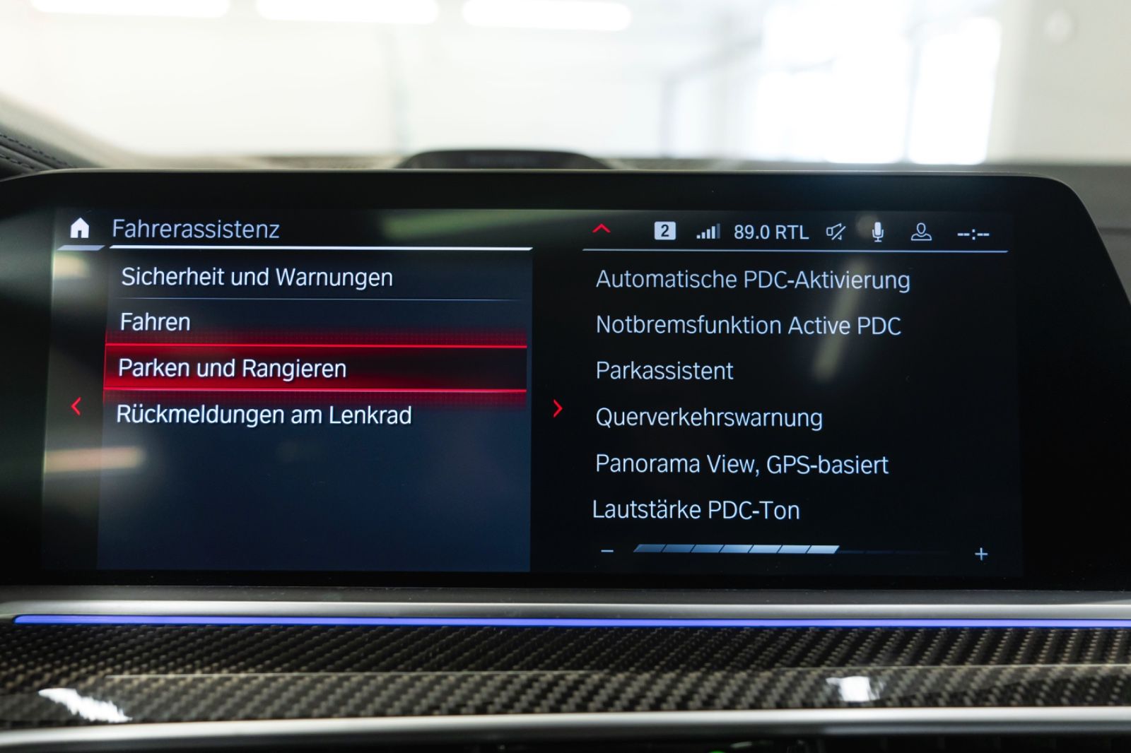 Fahrzeugabbildung BMW X5 M Competition B&W LASER HUD 360° PANO ACC