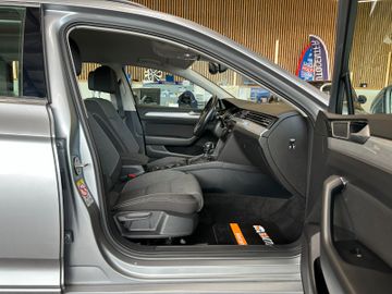 Volkswagen Passat *LED*AHK*1.HAND*19%*SPURAS*ACC*