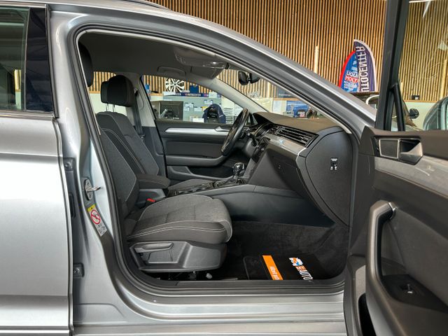 Volkswagen Passat *LED*AHK*1.HAND*19%*SPURAS*ACC*