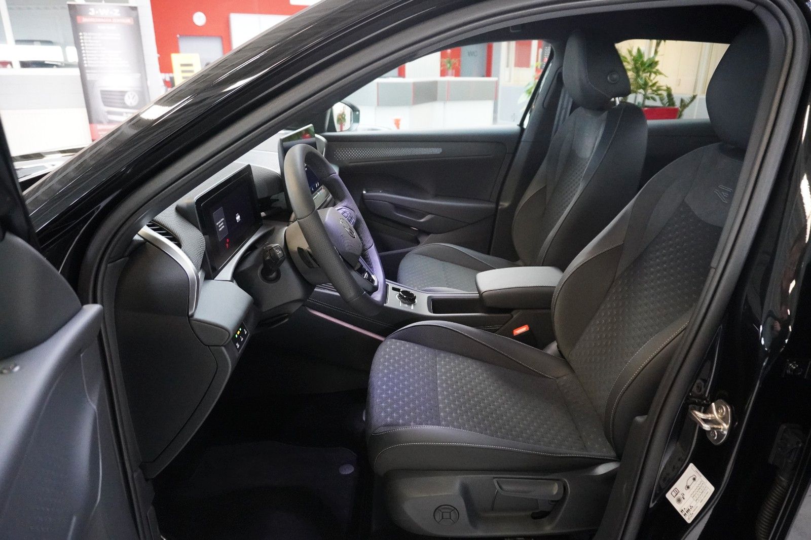 Volkswagen T-Roc - Bild 7