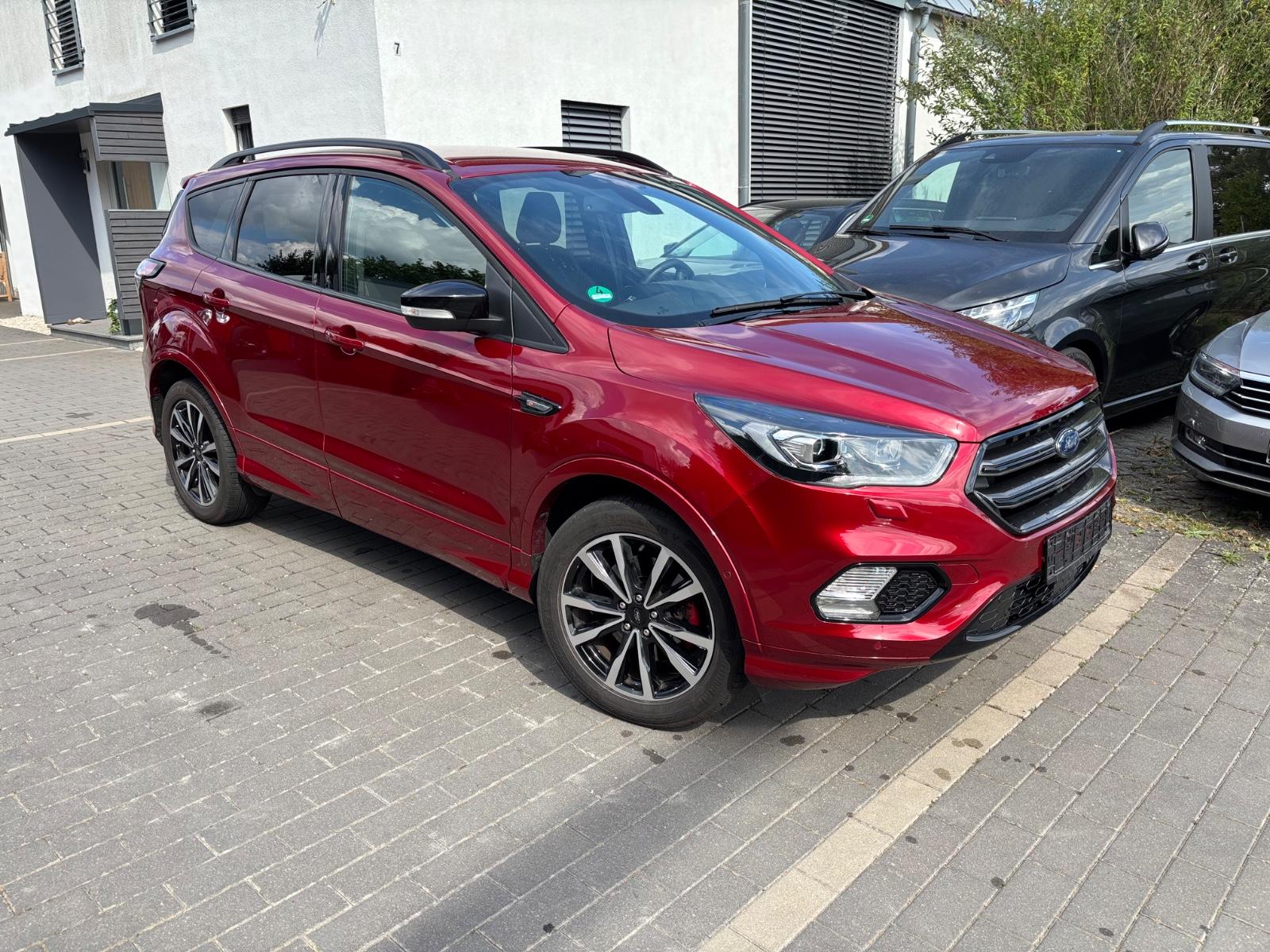Ford Kuga ST-Line 1,5 -Kamera-AHK-Alcantara-LED