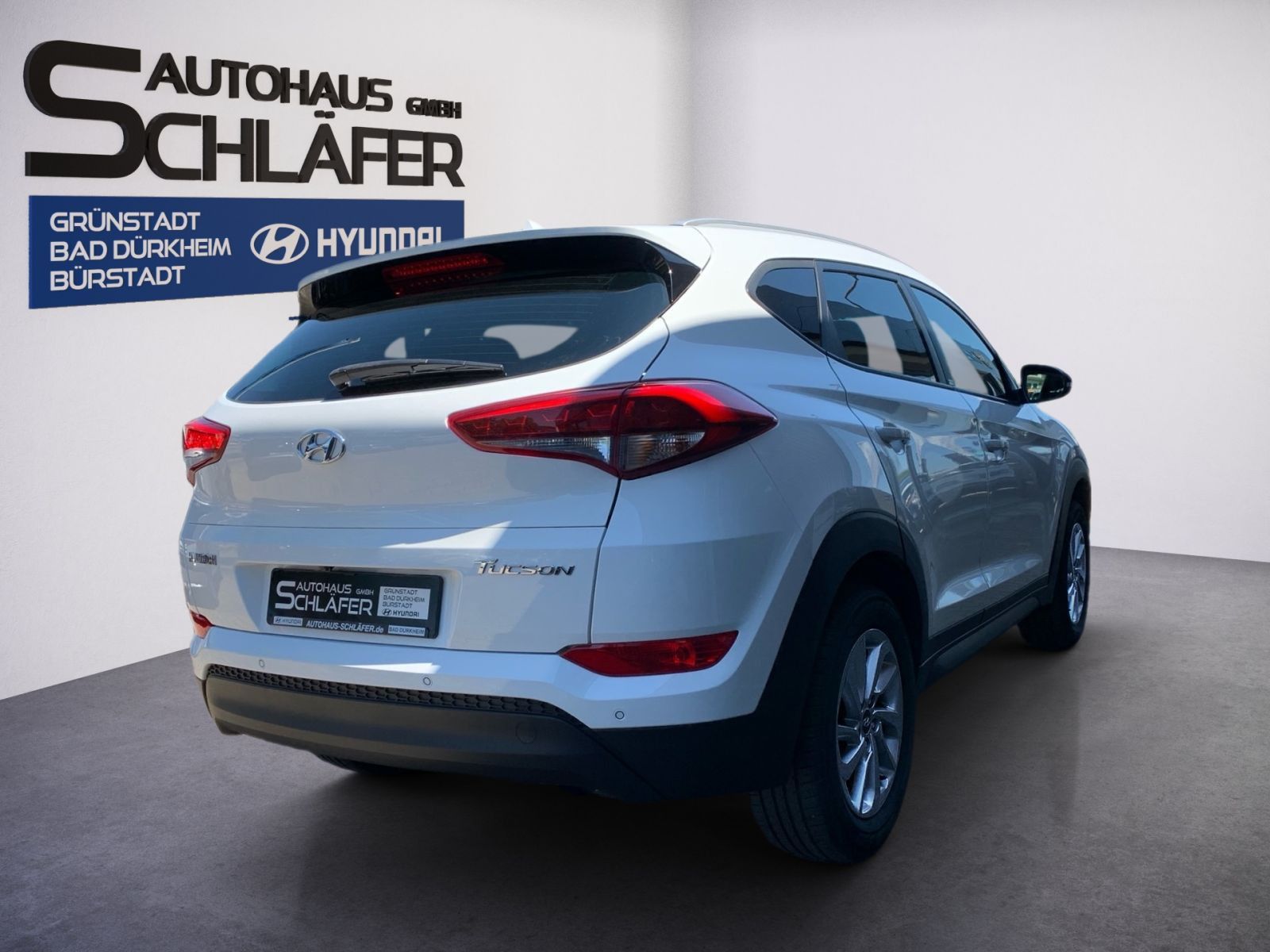 Fahrzeugabbildung Hyundai TUCSON 1.6 Passion Navi Kamera 8x bereift