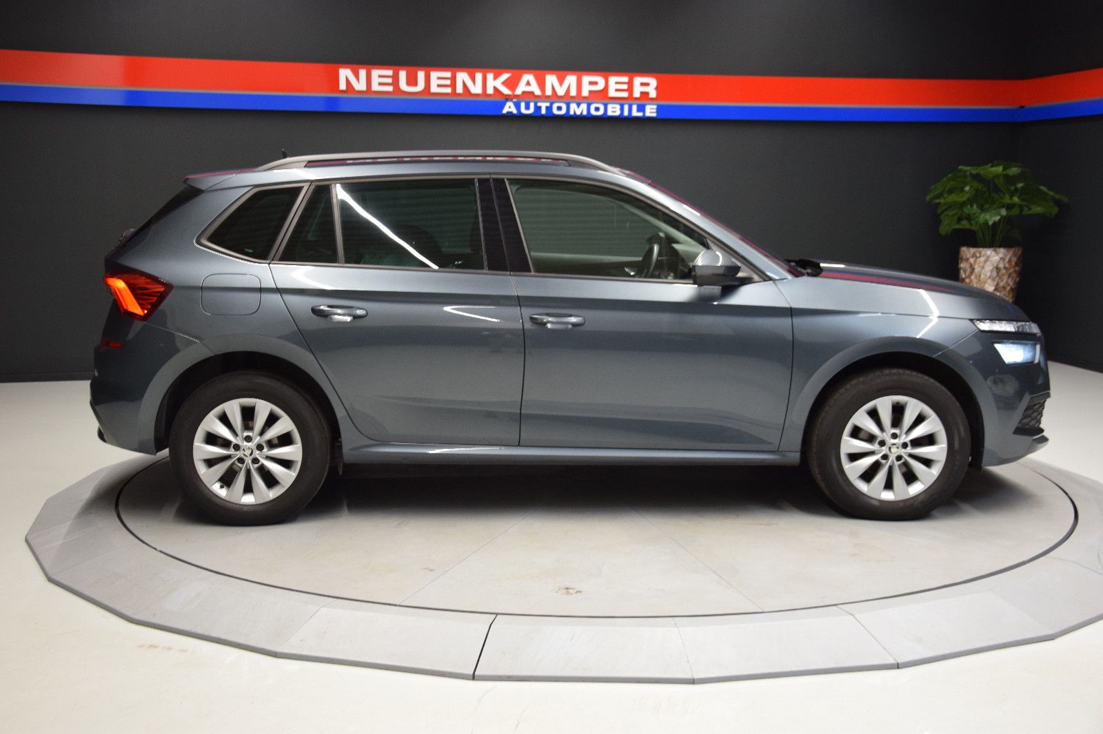 Fahrzeugabbildung SKODA Kamiq Ambition TDI DSG AHK Business Amundsen LED