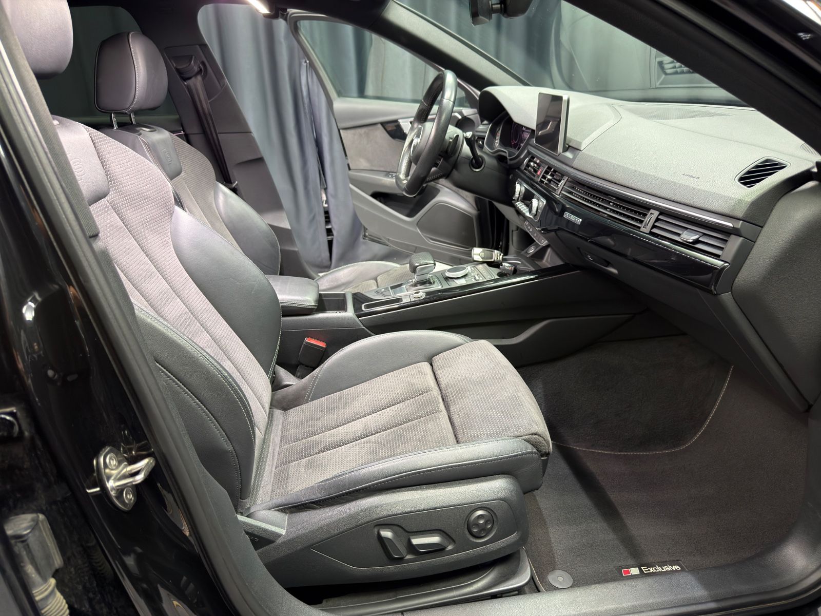 Fahrzeugabbildung Audi A4 Avant quattro sport|3xS-LINE|XENON|NAVI|VOLL
