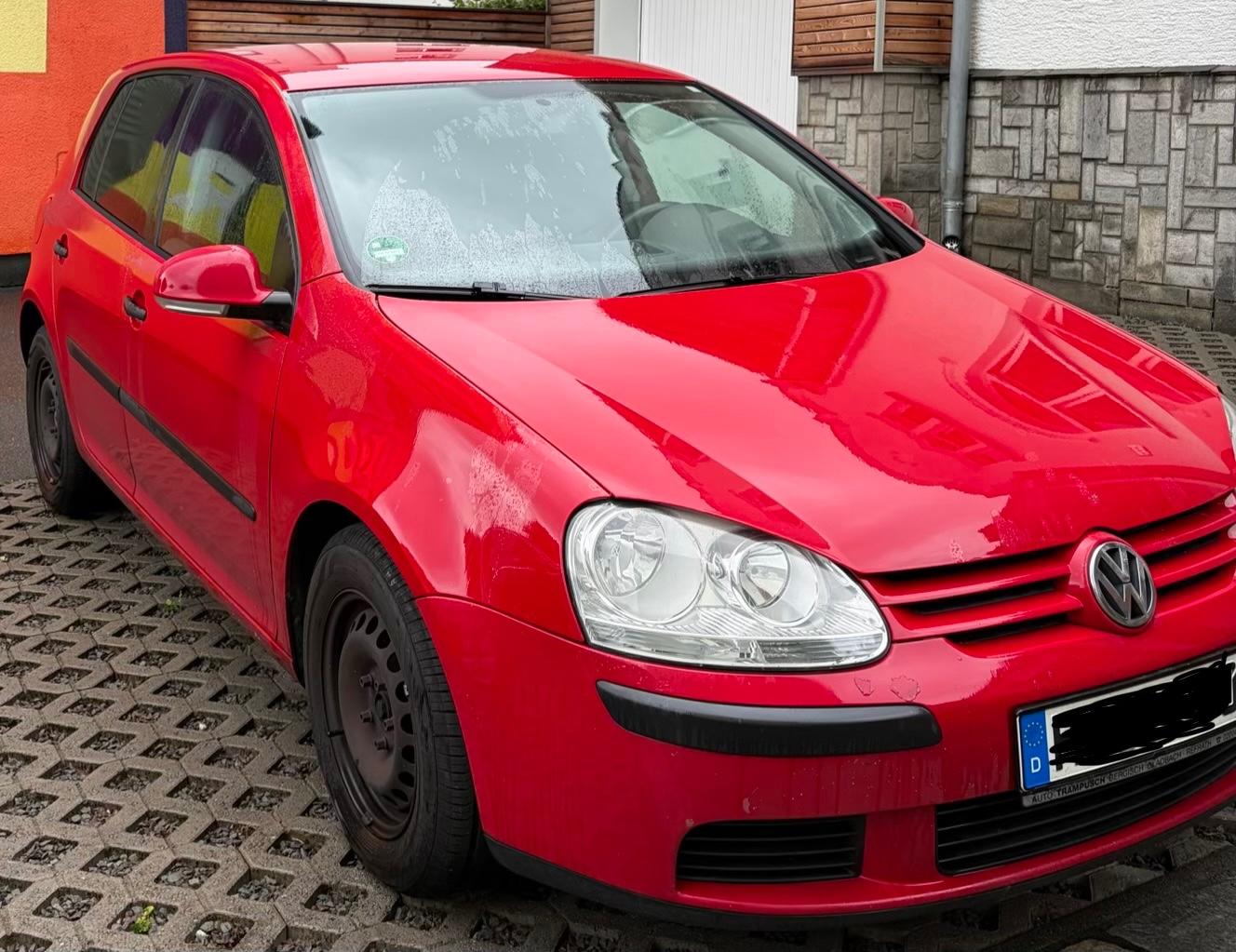 Volkswagen Golf 2005 — engine 1.390 cm³, 75 HP (55kW)