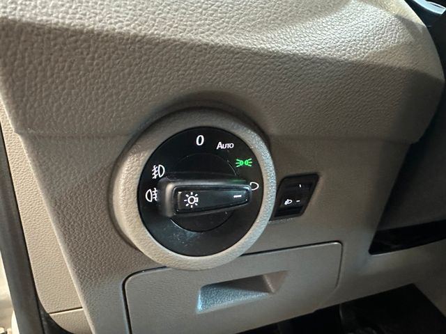 Volkswagen T6.1 Transporter Kasten FWD*1. Hand*Klima*Kamera