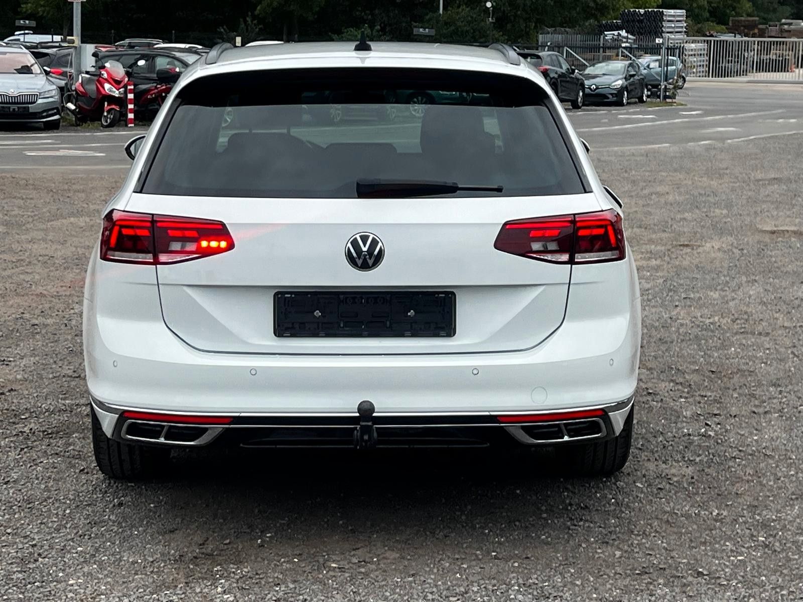 Volkswagen Passat Variant- R LINE imagem 3