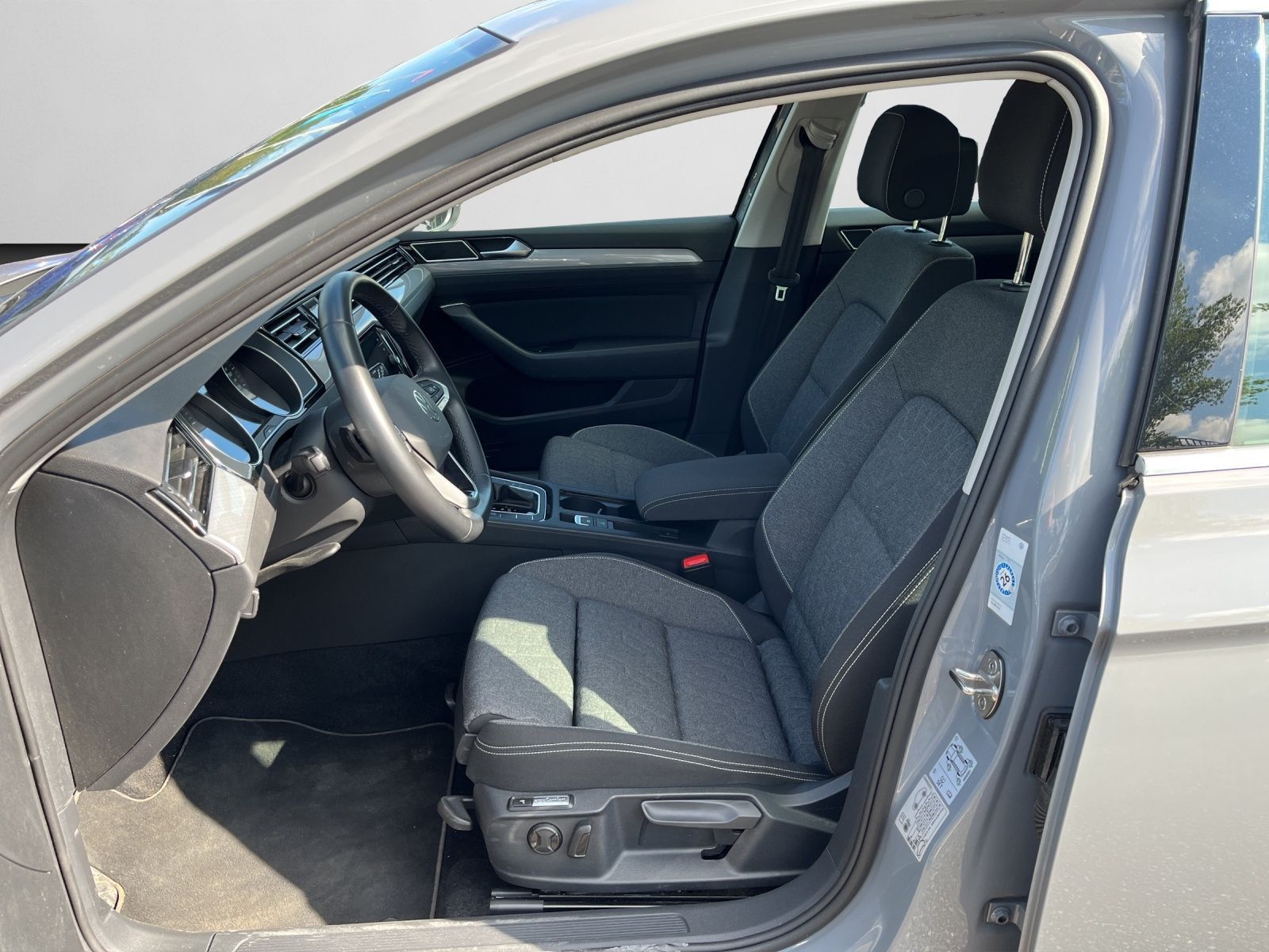 Volkswagen Passat Variant - Bild 12