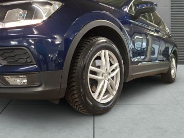 Volkswagen Tiguan - 4