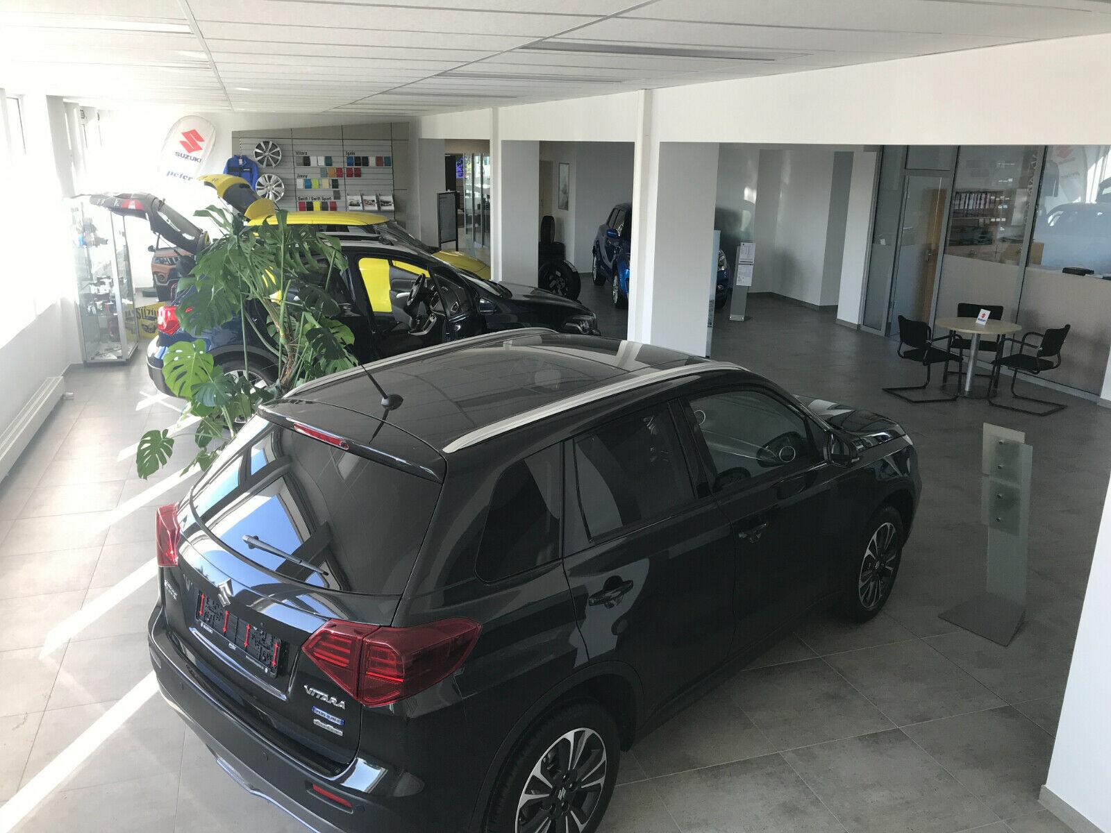 showroom-image-bottom