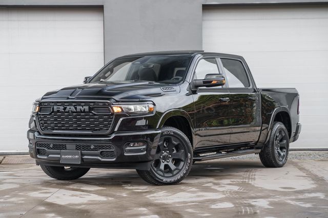 Dodge 2025 RAM Big Horn Night € 59900 +PANO SUNROOF