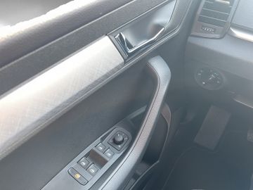 Skoda Karoq 1.0 TSI TOUR *SHZ*AHK*MATRIX*KLIMA*KESSY