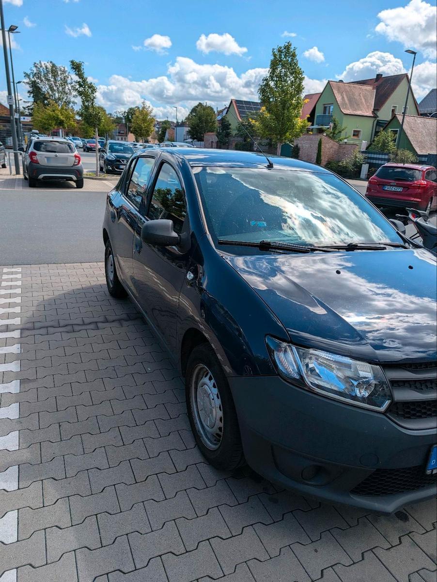 Dacia Sandero 2013 — interior