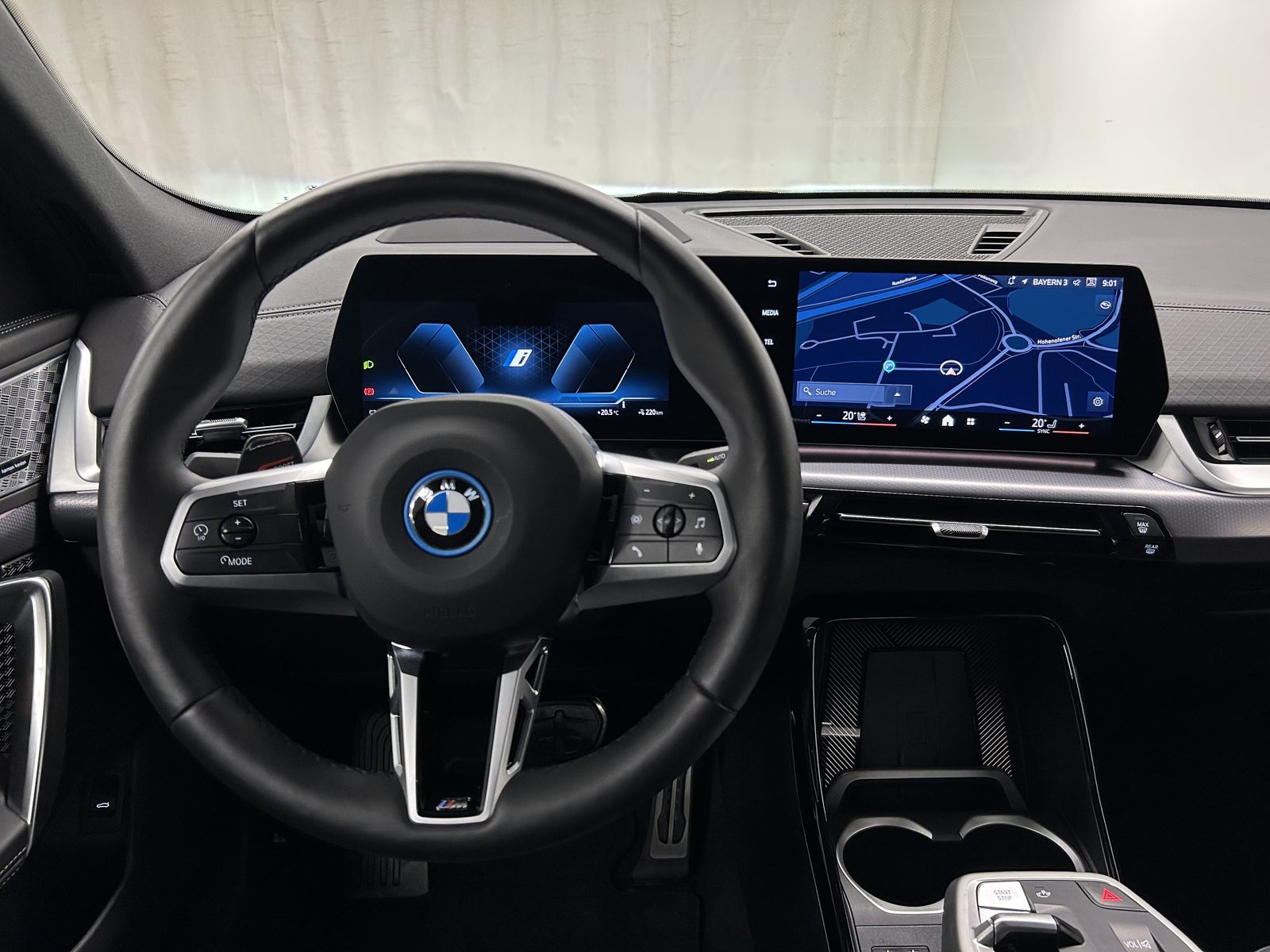 BMW iX2 - Bild 22