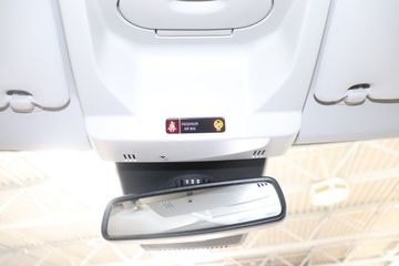 Fotografie 15 des Nissan Townstar DIG-T 130 Kombi L2 N-Connecta 7 Sitze