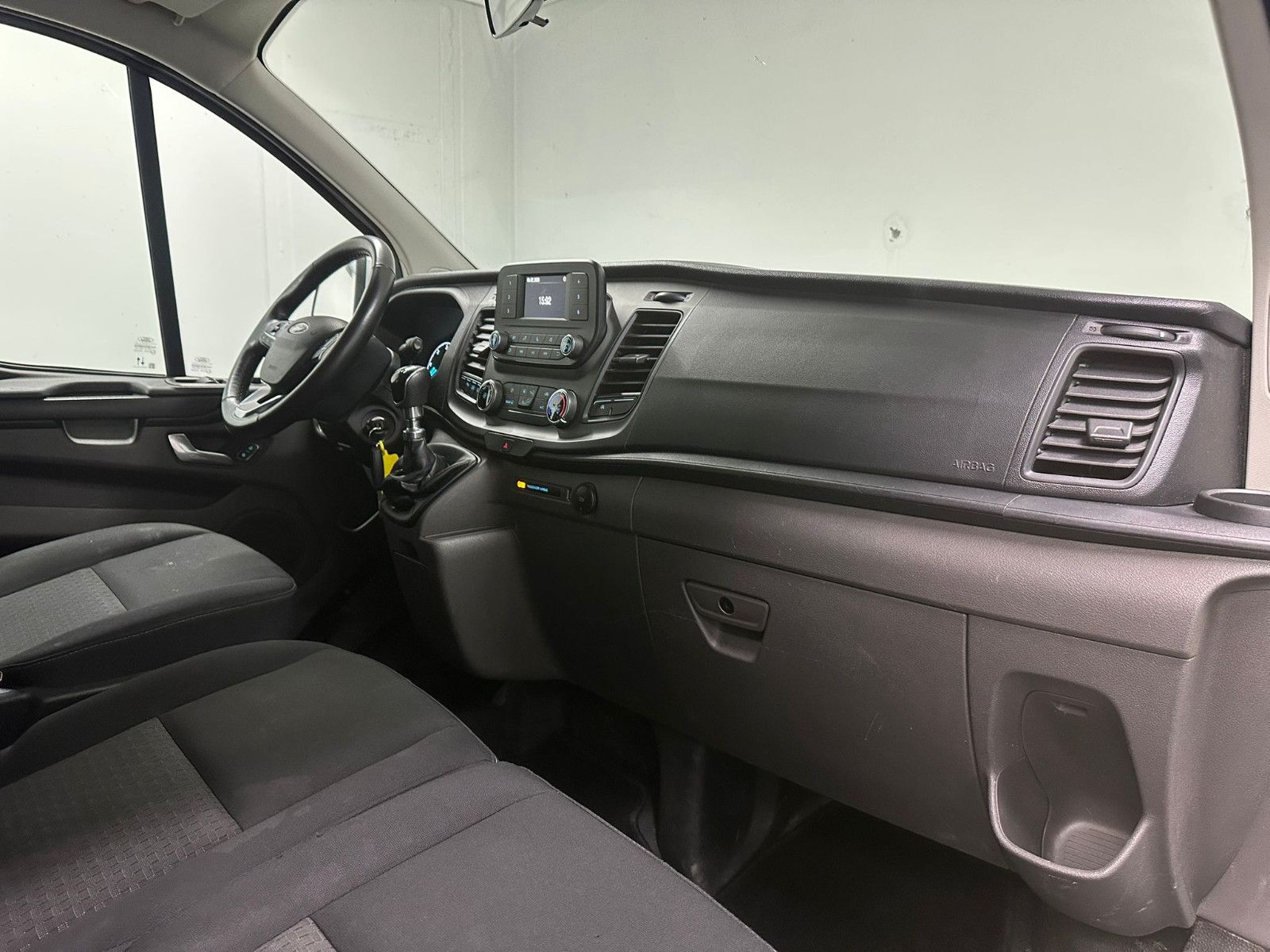 Fahrzeugabbildung Ford Transit Custom *9-SITZE*2xKLIMA**AHK*