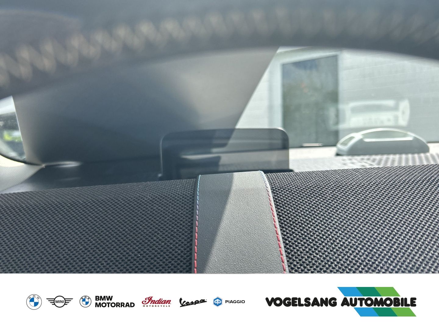 Fahrzeugabbildung MINI Aceman SE Classic Trim,Panodach,HeadUp,19''LMFel