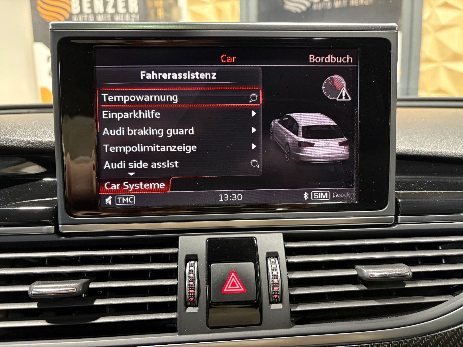 Fahrzeugabbildung Audi RS6 Avant 4.0 TFSI quattro performance/RAUTE/360