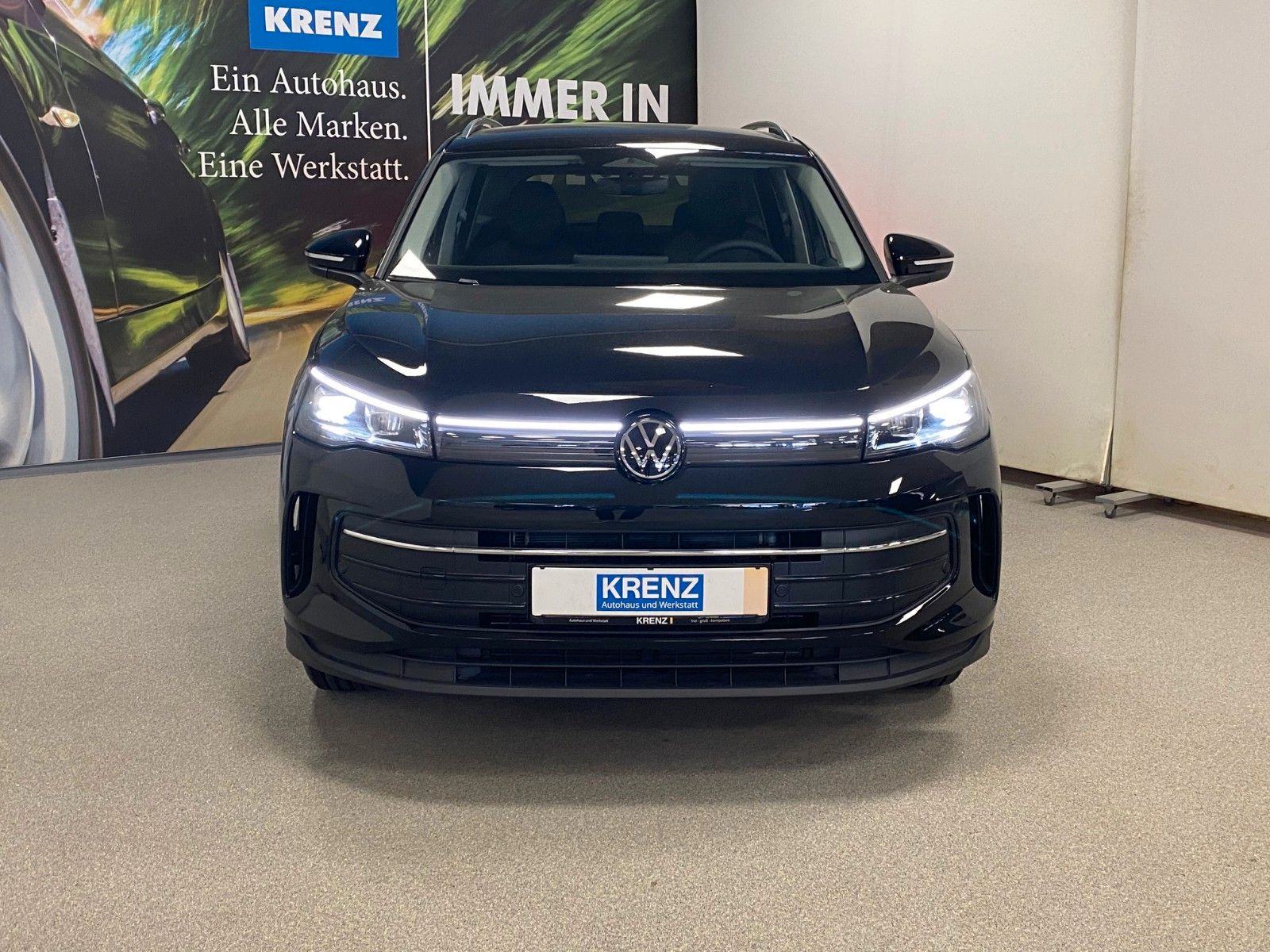 Fahrzeugabbildung Volkswagen Tiguan 1.5 eTSI OPF DSG +ACC+LED+NAVI+PARKASSIST