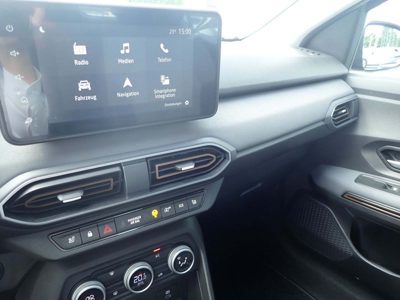 Fahrzeugabbildung Dacia Sandero STEPWAY TCe 110 EXTREME+/SHZ/NAVI/