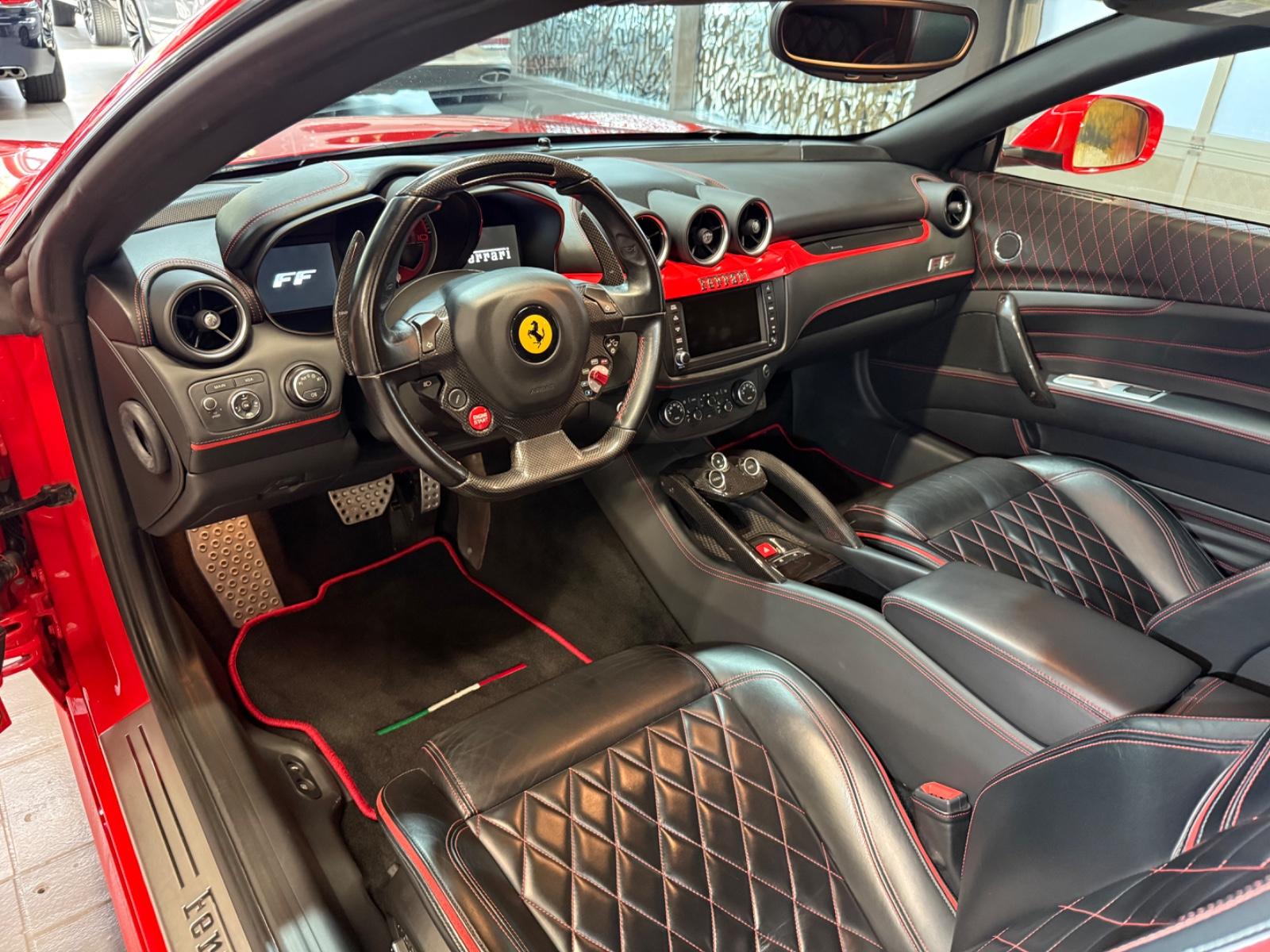 FERRARI FF 6.3 V12 PACK CARBONE