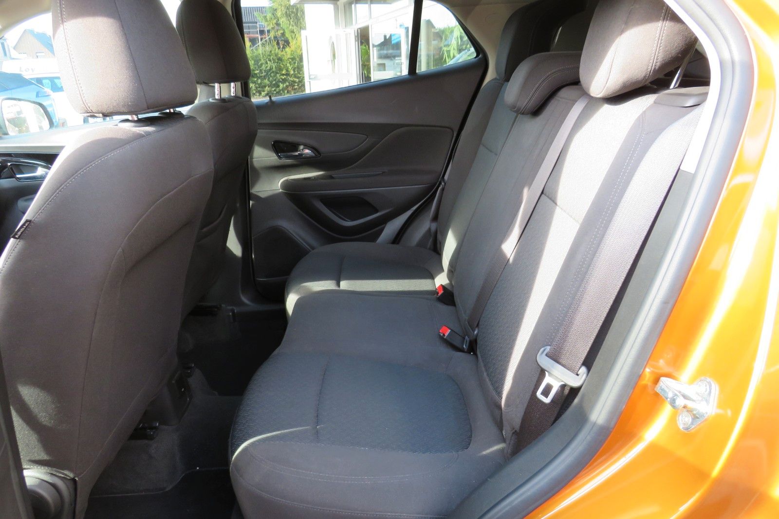 Fahrzeugabbildung Opel Mokka X ACTIVE KAMARA SITZH. GRA PDC APP-CON.