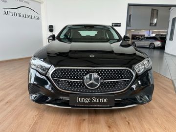 Mercedes E 220 - 2