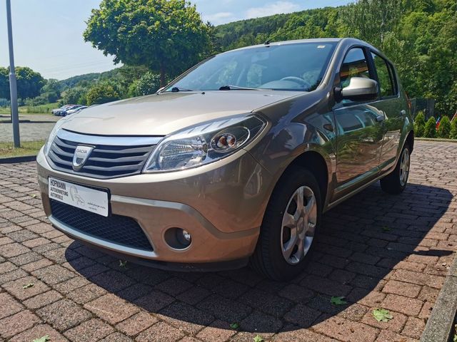 Dacia Sandero 1.2 16V Laureate