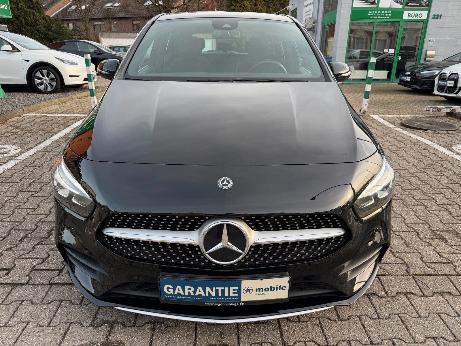 Fahrzeugabbildung Mercedes-Benz B 180 AMG LINE PANO NAVI KAMERA MBUX LED AHK